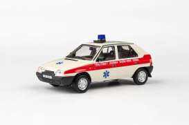 Skoda  - Favorit 136L 1988 white/red - 1:43 - Abrex - 143ABSX-708XO1 - ab143ABSX-708XO1 | The Diecast Company