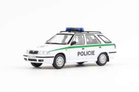 Skoda  - Felicia FL Combi 1998 white/green - 1:43 - Abrex - 143ABSX-730XA - ab143ABSX-730XA | The Diecast Company