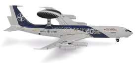 Boeing  - E-3A white/blue - 1:500 - Herpa Wings - H537537 - herpa537537 | The Diecast Company