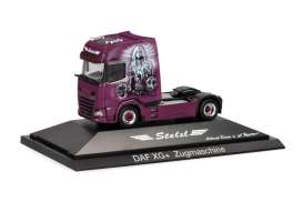 Daf  - XG+ purple - 1:87 - Herpa - H111126 - herpa111126 | The Diecast Company