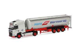 Daf  - XG  red/silver/blue - 1:87 - Herpa - 318815 - herpa318815 | The Diecast Company