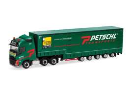 Volvo  - FH green/red - 1:87 - Herpa - 318914 - herpa318914 | The Diecast Company