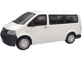 Volkswagen  - T5 2010 white - 1:43 - Cararama - 62040 - cara62040 | The Diecast Company