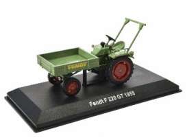 Fendt  - F220 1958 green - 1:43 - Magazine Models - AFTRA016A - MagTractorF220Gr | The Diecast Company