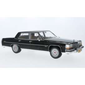 Cadillac  - Fleetwood Brougham 1982 black - 1:18 - MCG - MCG18250 - MCG18250 | The Diecast Company