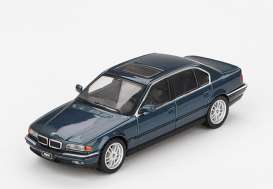 BMW  - IL (E39) Sorrento 1998 blue - 1:64 - Mini GT - 00894-R - MGT00894RHD | The Diecast Company