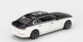 BMW  - I7 Xdrive60 2024 black/white - 1:64 - Mini GT - 00959-BL - MGT00959BL | The Diecast Company