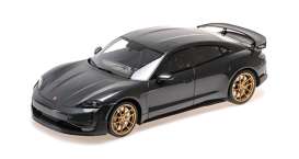 Porsche  - Taycan Turbo GT 2024 grey - 1:18 - Minichamps - 117069401 - mc117069401 | The Diecast Company