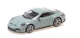 Porsche  - 911 (992) S/T 2023 green metallic - 1:43 - Minichamps - 410063021 - mc410063021 | The Diecast Company