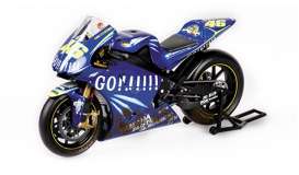 Yamaha  - YZR-M1 2004 blue - 1:12 - Minichamps - 122043096 - mc122043096 | The Diecast Company