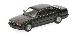 BMW  - 5 Series (E34) 1988 dark blue mettalic - 1:87 - Minichamps - 870025100 - mc870025100 | The Diecast Company