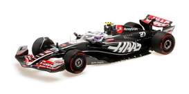 Haas  - VF-24 2024 black/red - 1:18 - Minichamps - 117240127 - mc117240127 | The Diecast Company