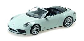 Porsche  - 911 Carrera 4 GTS Cabriolet 2020 grey - 1:18 - Minichamps - 155063034 - mc155063034 | The Diecast Company