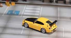 Honda  - S2000 yellow/black - 1:64 - Street Weapon - STW068 - STW068 | The Diecast Company