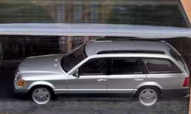 Mercedes Benz  - E300 silver - 1:64 - Street Weapon - STM101 - STM101 | The Diecast Company